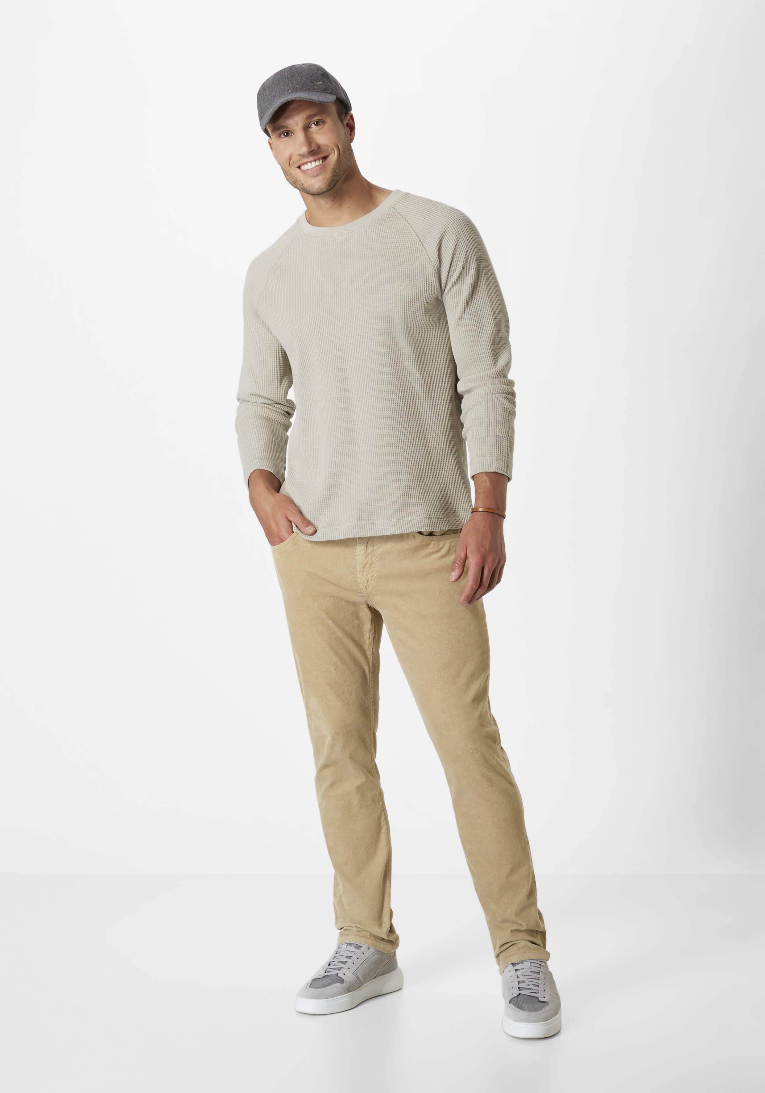 802106947000-0211_8_herren-cordhose-regular-straight-ben-paddocks.jpg