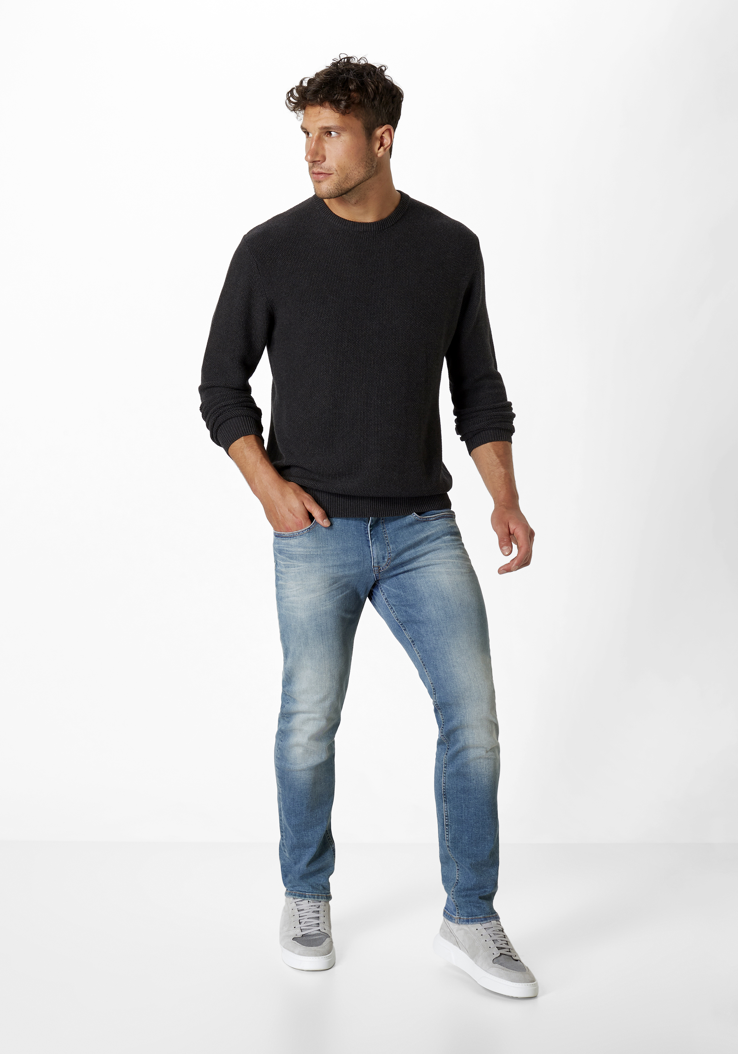 802437026021-0834_8_herren-slim-fit-jeans-motion-comfort-dean-paddocks.jpg