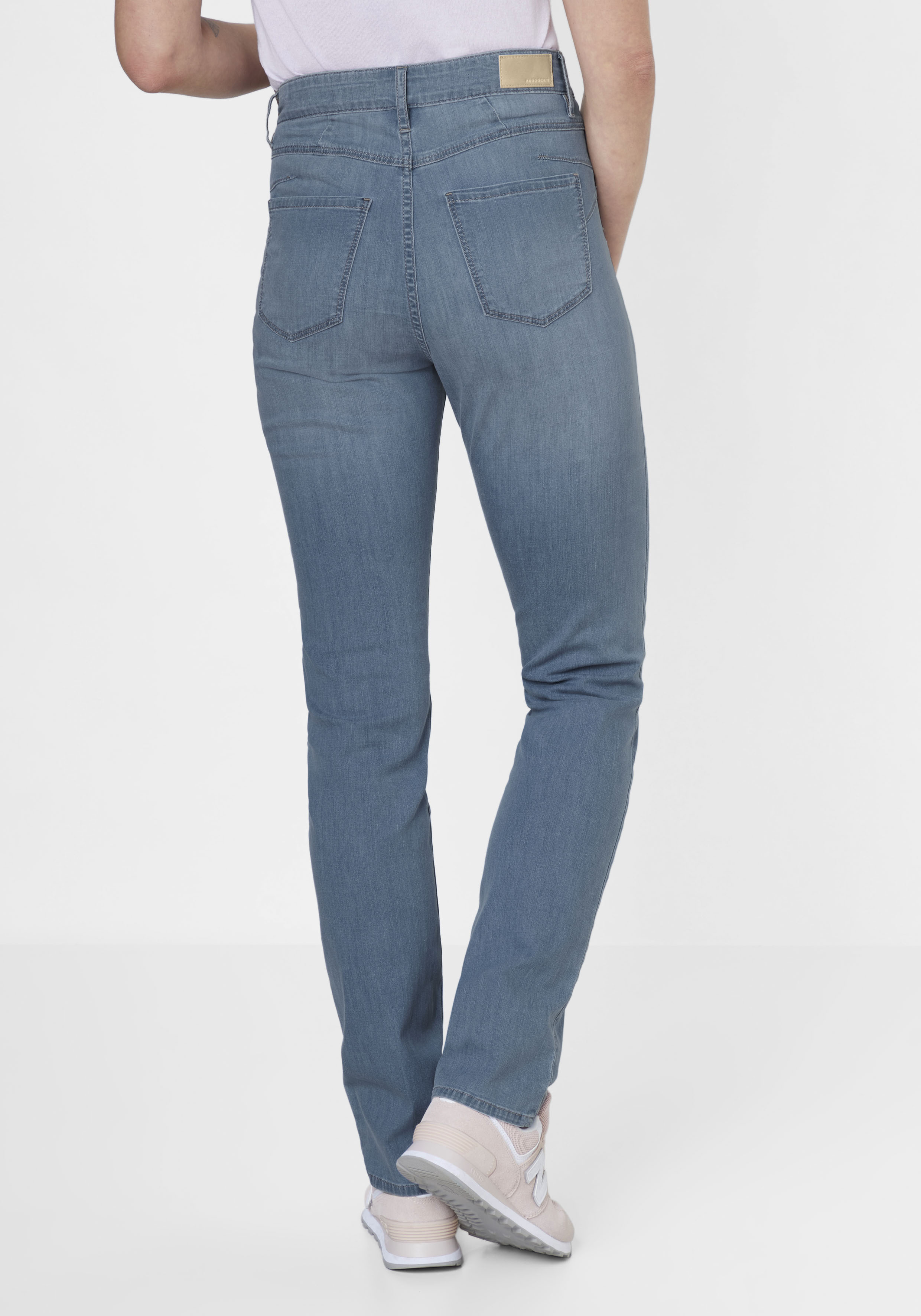 605323766000-4110_10_damen-slim-fit-jeans-pat-paddocks.jpg